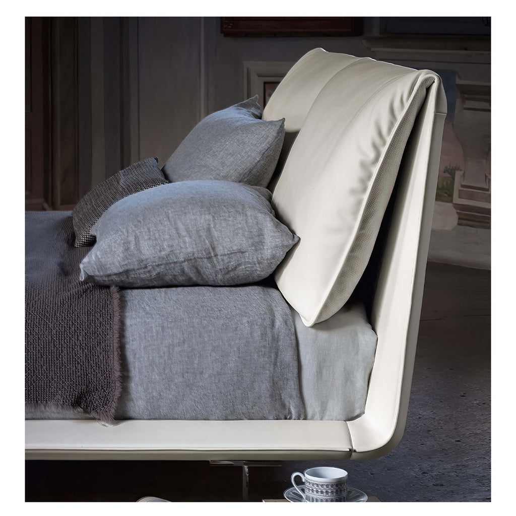 Kingsize Bett Minimalis